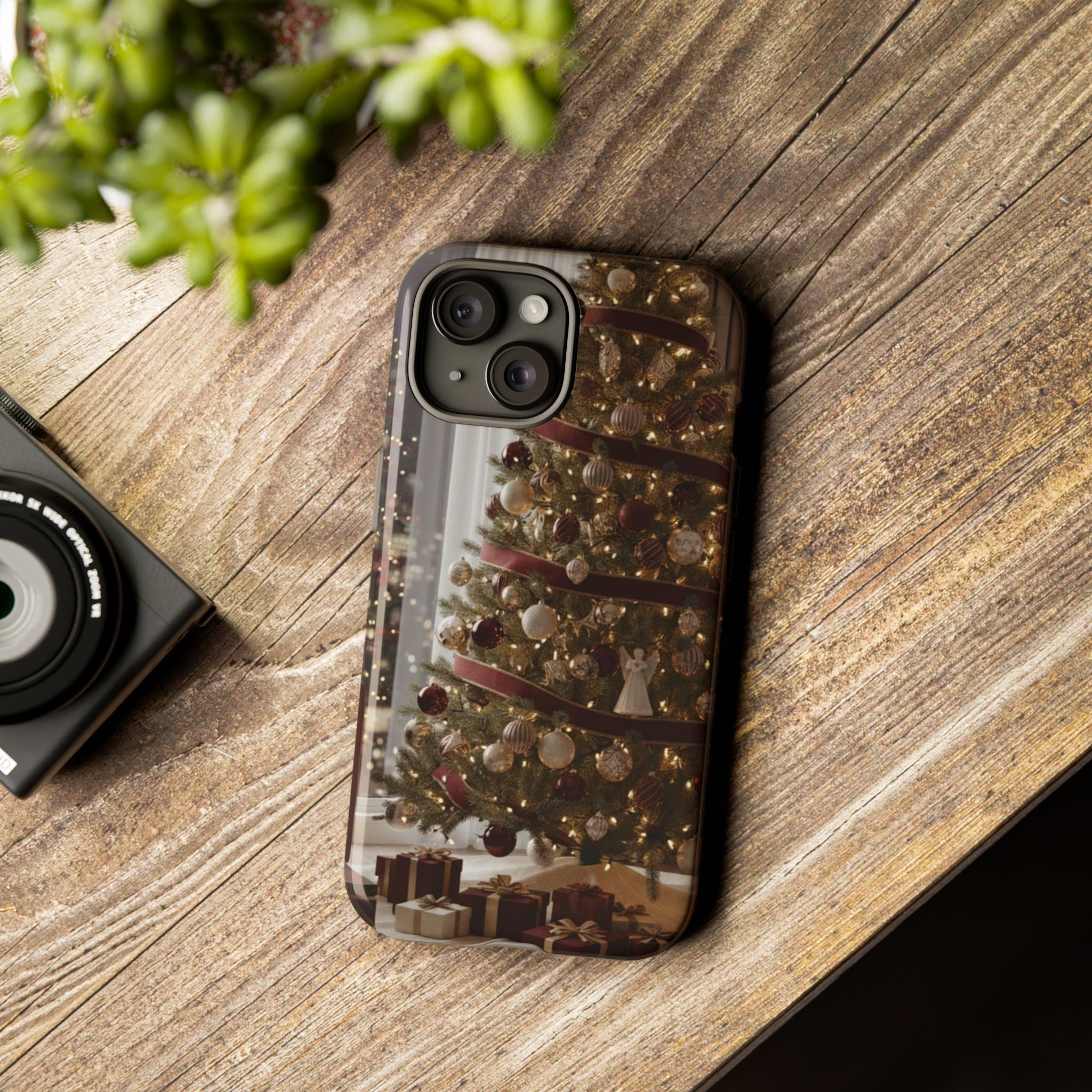 Enchanted Noel - Christmas Tree Glow Phone Case