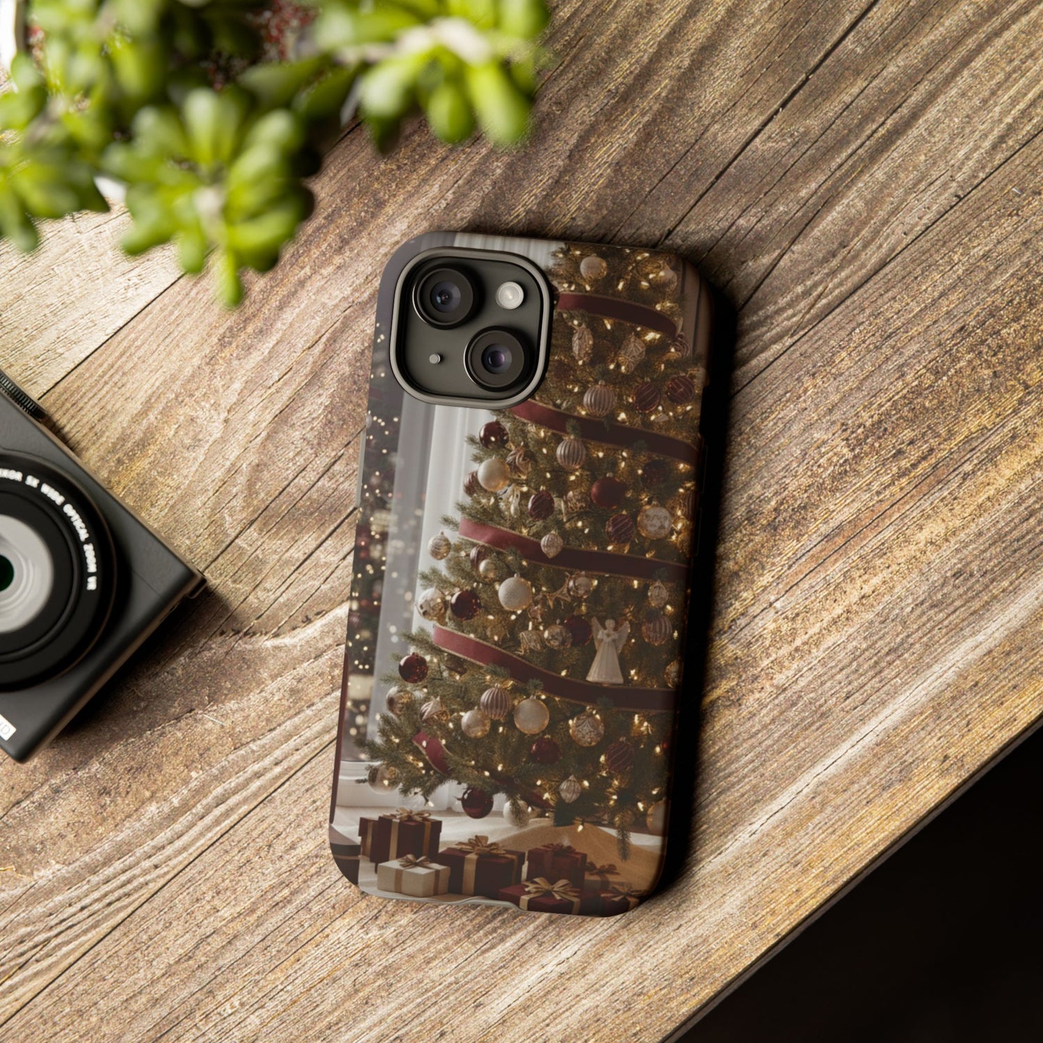Enchanted Noel - Christmas Tree Glow Phone Case