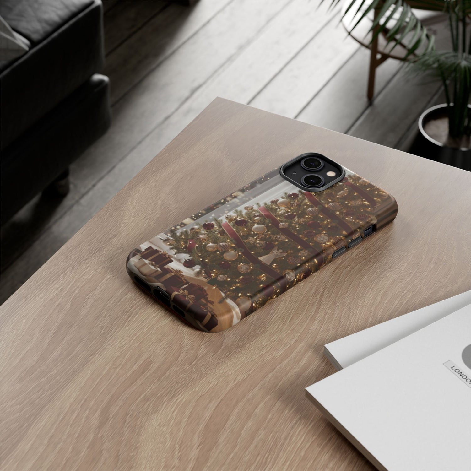 Enchanted Noel - Christmas Tree Glow Phone Case