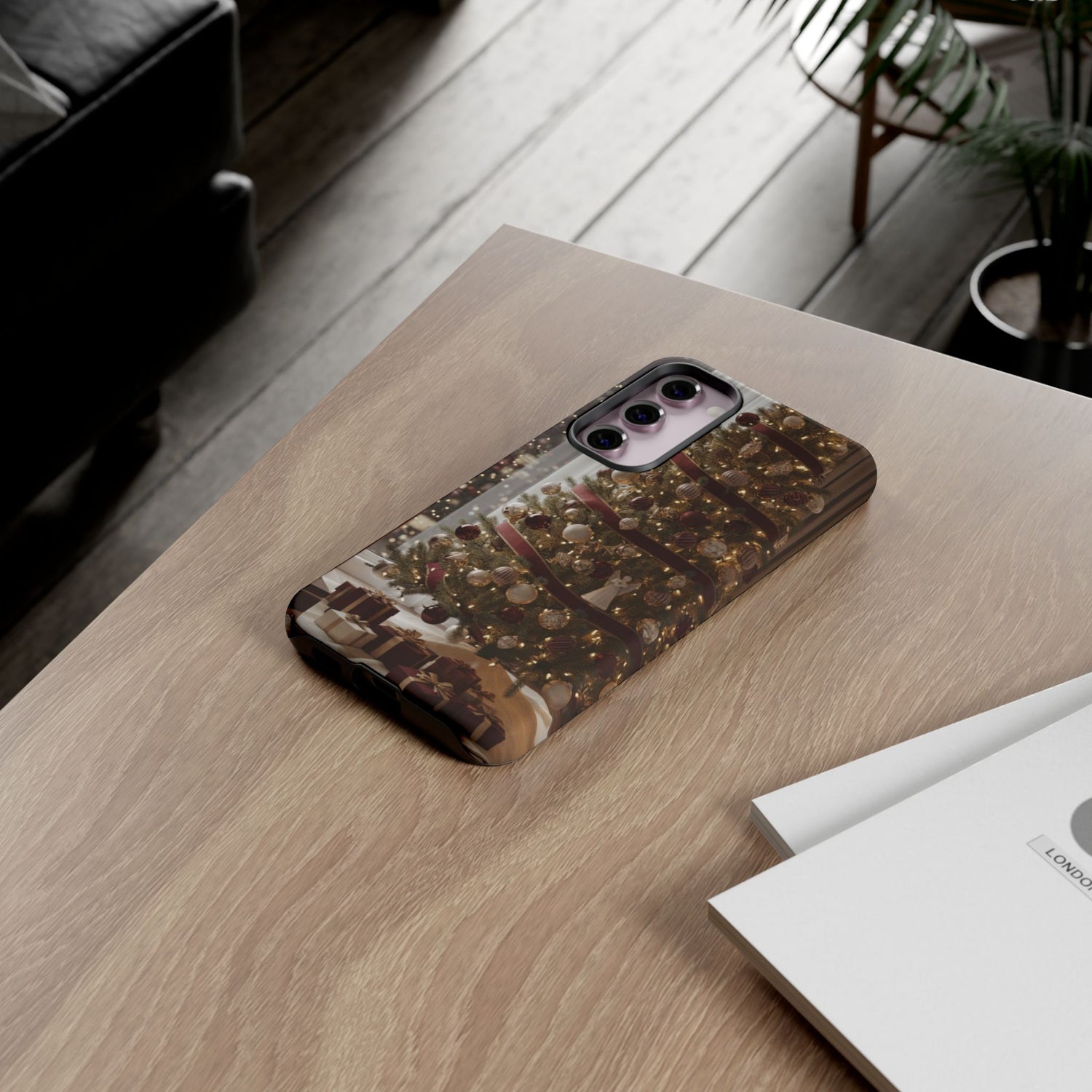 Enchanted Noel - Christmas Tree Glow Phone Case