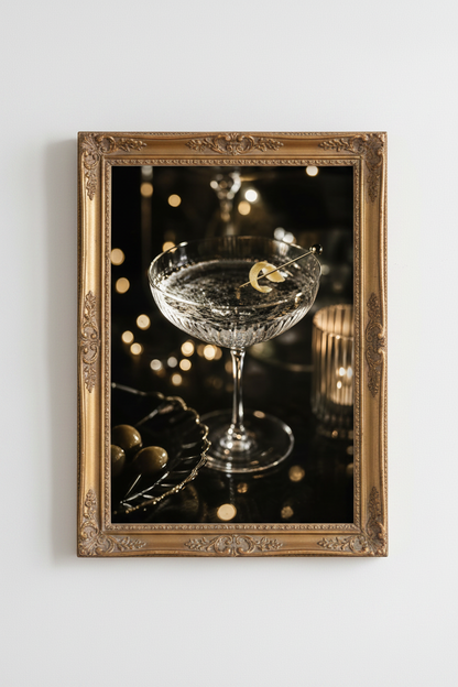 ChampagnePour_3309900-073756-15M_closeup_shot1.png