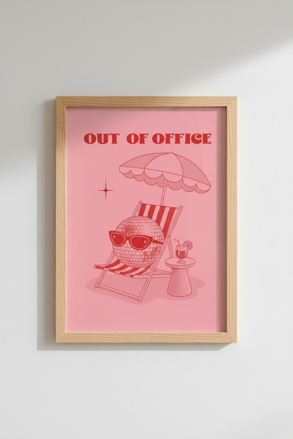 OutOfOffice_Cocktail_3065425-095145-OEE_closeup_shot1.png