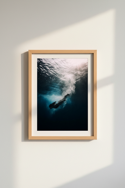 Surfer_Underwater_186901-171209-S1U_closeup_shot1.png