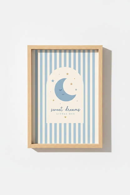 ToTheMoonAndBack_8958966-095219-NSC_closeup_shot1.png